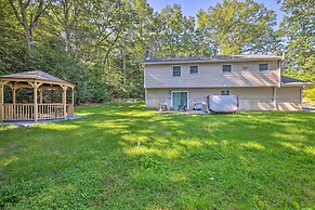 Hot Tub & Yard: Stroudsburg Home in Poconos