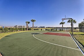 ~ 6 Mi to Disney: Kissimmee Retreat w/ Pool!