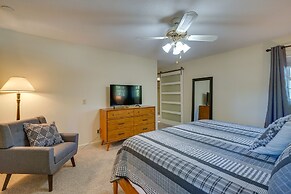 Wilmington Rental ~ 4 Mi to Wrightsville Beach!