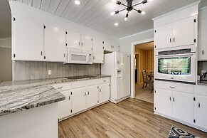 Wilmington Rental ~ 4 Mi to Wrightsville Beach!