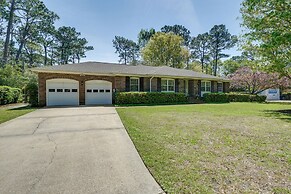 Wilmington Rental ~ 4 Mi to Wrightsville Beach!