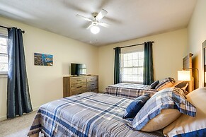 Wilmington Rental ~ 4 Mi to Wrightsville Beach!