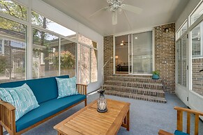 Wilmington Rental ~ 4 Mi to Wrightsville Beach!