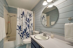 Wilmington Rental ~ 4 Mi to Wrightsville Beach!