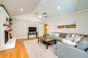 Wilmington Rental ~ 4 Mi to Wrightsville Beach!