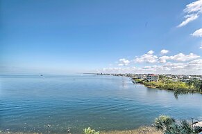 Hudson Resort Condo w/ Gulf Views & Beach!
