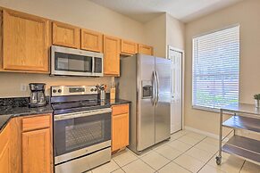 Cozy Resort Townhome w/ Gas Grill, 3 Mi to Disney!