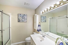 Townhome on Lake Desoto: Deck + Water Views!