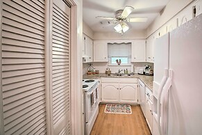 Townhome on Lake Desoto: Deck + Water Views!