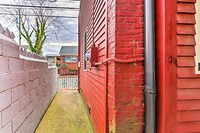 Townhome in Leesburg Historic District!