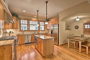 Quiet Fraser Family Escape: Hot Tub & Front Porch!