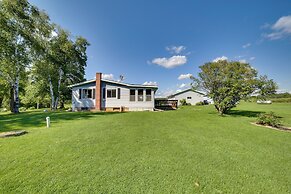 Riverfront Suring Home: ATV Trails, Sunroom!