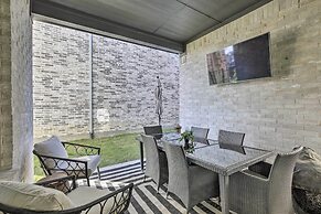 Patio & Game Room: Modern Home in Frisco