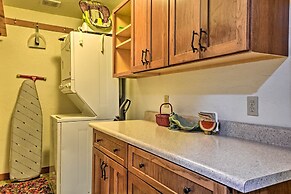 Gold Beach Apartment w/ Activities - 2 Mi to Ocean