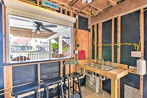 Jamaica Beach Waterfront Getaway: Kayaks & Dock!