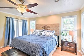 Jamaica Beach Waterfront Getaway: Kayaks & Dock!