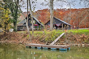 Riverfront Zanesville Getaway w/ Private Bar!