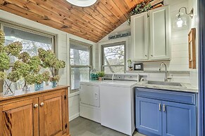 Riverfront Zanesville Getaway w/ Private Bar!