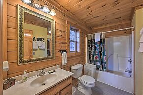 'bear Den' Cabin: Hot Tub, 4 Mi to Nantahala River