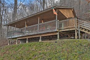 'bear Den' Cabin: Hot Tub, 4 Mi to Nantahala River