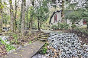 Modern Farmhouse Duplex by Stream, 4 Mi to Boone!