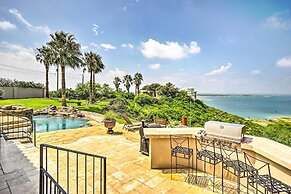 Luxury Del Rio Home W/pool & Lake Views!