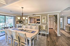 Palmetto Dunes Villa w/ Deck & Lagoon Views!