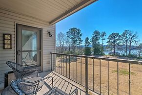 Balcony, Pool & Hot Tub: Cozy Condo in Arkansas!