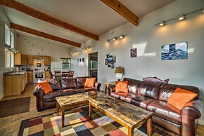 Secluded Getaway w/ Deck, Steps to Fritz Creek!