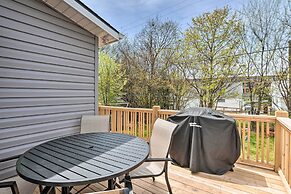 Ideally Located 'penne Place' w/ Deck & Grill