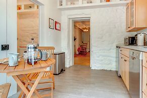 Historical Thurmont Escape w/ Furnished Deck!