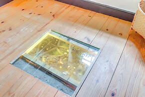 Historical Thurmont Escape w/ Furnished Deck!