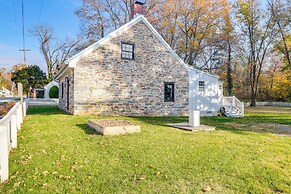 Historical Thurmont Escape w/ Furnished Deck!