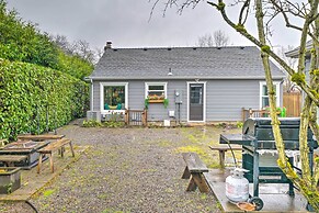 Chic Vancouver Cottage: 1 Mile to Main Street