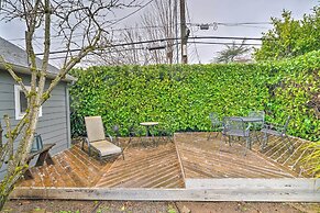 Chic Vancouver Cottage: 1 Mile to Main Street