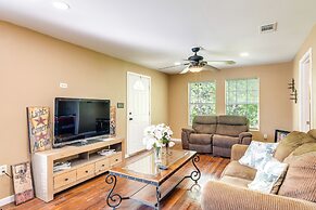 Pet-friendly Victoria Home - Kayak, Fish & Golf!
