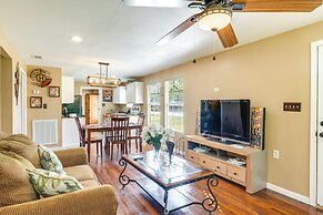 Pet-friendly Victoria Home - Kayak, Fish & Golf!