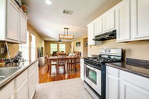 Pet-friendly Victoria Home - Kayak, Fish & Golf!