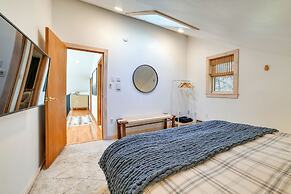 Hilltop Walton Getaway With Picturesque Views!