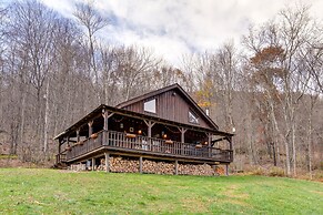 Hilltop Walton Getaway With Picturesque Views!