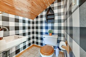 Hilltop Walton Getaway With Picturesque Views!