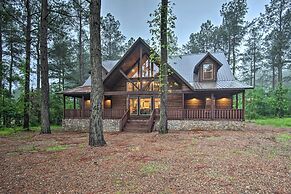 Large Upscale Cabin: Hot Tub, Fire Pit, Pool Table