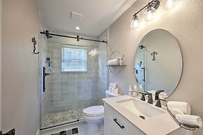 Hodgen Cottage on 650 Acres, Cozy & Scenic