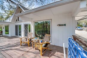 Versatile Home w/ Deck & Grill, 1 Mi to Lake!