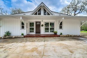 Versatile Home w/ Deck & Grill, 1 Mi to Lake!