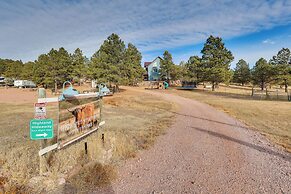 Tiny Cabin w/ Outdoor Dining Area - Near Keystone!