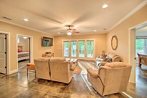 Townville Lakefront Cottage w/ Private Dock!