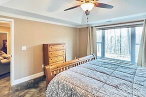 Townville Lakefront Cottage w/ Private Dock!