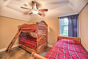 Townville Lakefront Cottage w/ Private Dock!