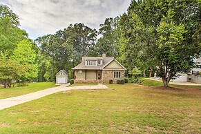 Townville Lakefront Cottage w/ Private Dock!